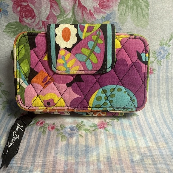 Vera Bradley Handbags - Vera Bradley Quilted Zip Wallet‎ Floral Snap Closure Card Case 4x5.5
